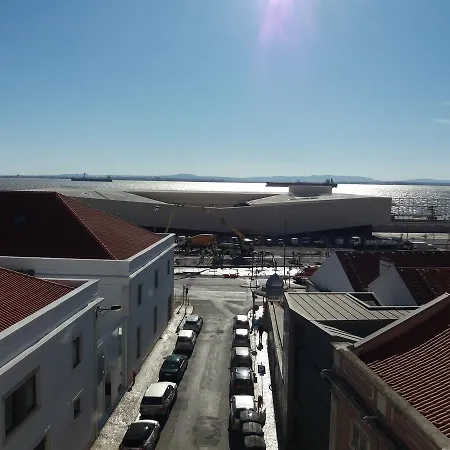 Apartmán Alfama Tejo Penthouse Studio *